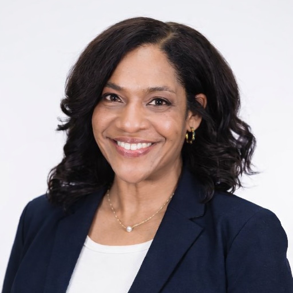 Anna Reynolds headshot